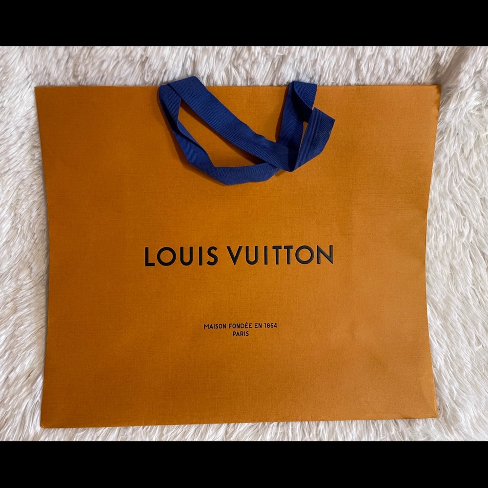 LV Paperbag